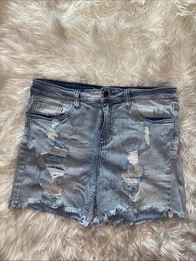 5 for $25🎈Cello distressed shorts